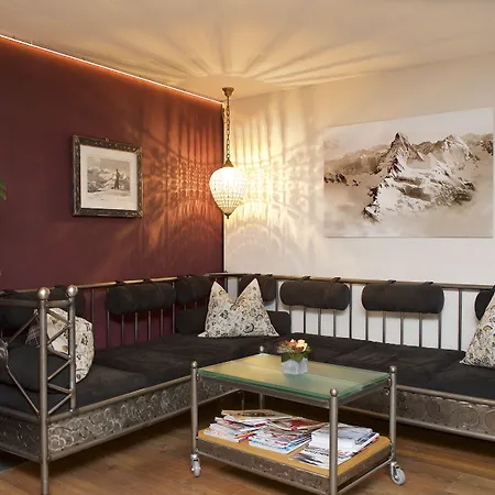 22 Summits زيرمات