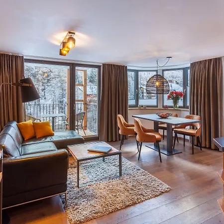 22 Summits Aparthotel