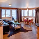 22 Summits 公寓式酒店