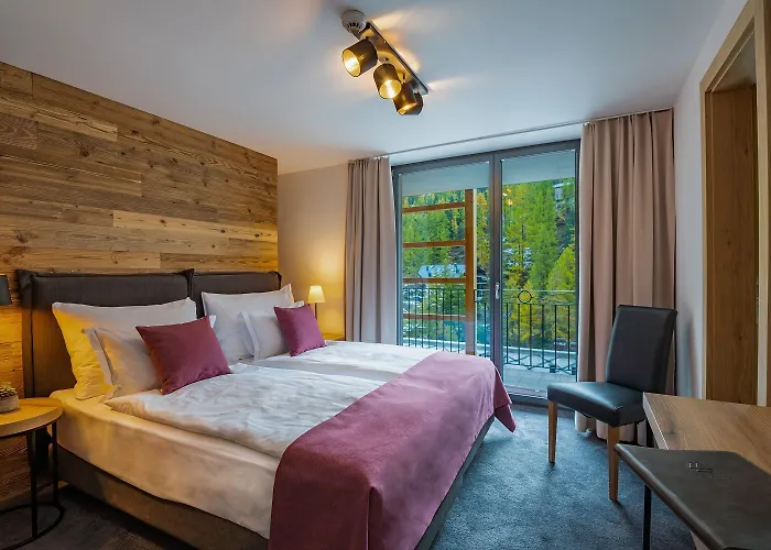 22 Summits Aparthotel