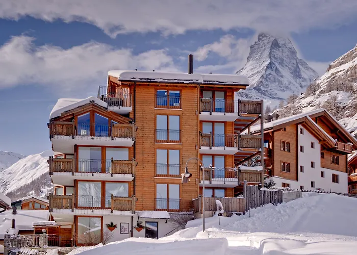 22 Summits Aparthotel